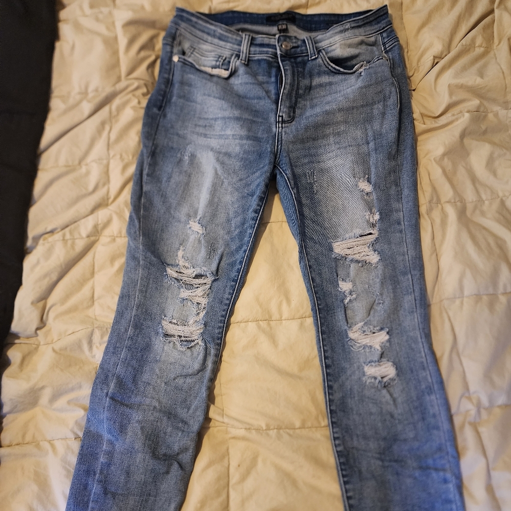Judy Blue Skinny mid rise distressed jeans